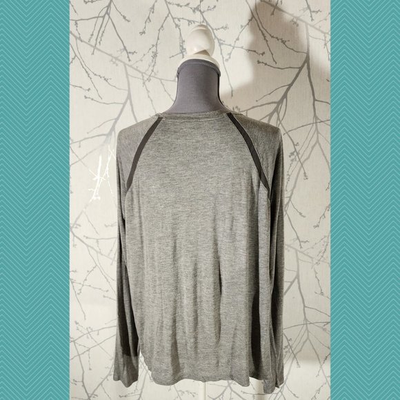 Vince Gray Jersey Knit Satin Contrast Long Sleeve Tee - Picture 4 of 5